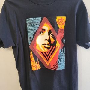 Obey t shirt